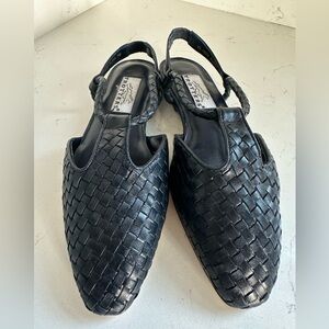 Trotters Blue Leather woven‎ flat sz 7w